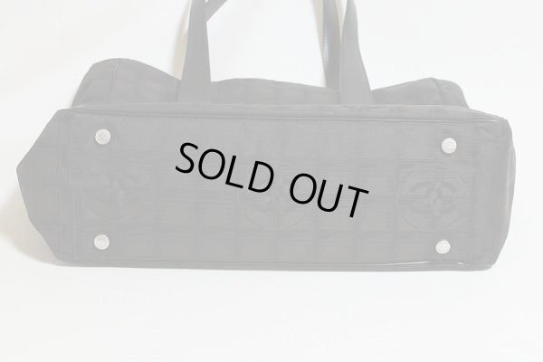 シャネル ニュートラベルライン トートGM A15825 ダークブラウン/ブラック 底