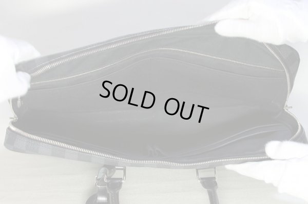 ルイヴィトン　ポルト ドキュマン・ヴォワヤージュ N41125　中身