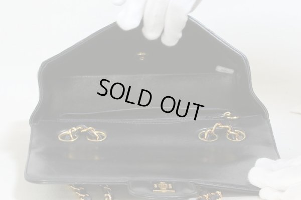 シャネル Wチェーンショルダーバック 中身