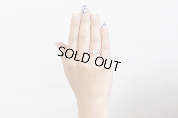 クリスチャンディオール PT950ダイアイリリング 0.436 5.90g 装着イメージ