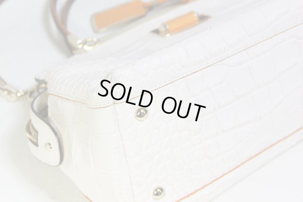 コーチ  2WAYショルダーバック No.A1469-30227 アイボリー　四隅に角スレ、汚れ