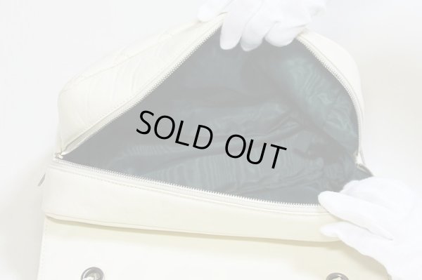 シャネル パリ・ニューヨークコレクション Wチェーンショルダーバック A32461 アイボリー/SIV金具 中身