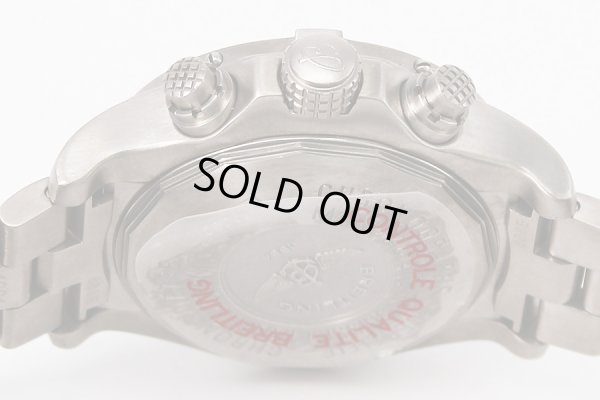 ブライトリング　クロノアベンジャーM1　E73360　黄文字盤　裏面拡大