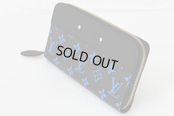 ルイ・ヴィトン ジッピー・ウォレット M67235 ブルー サイド