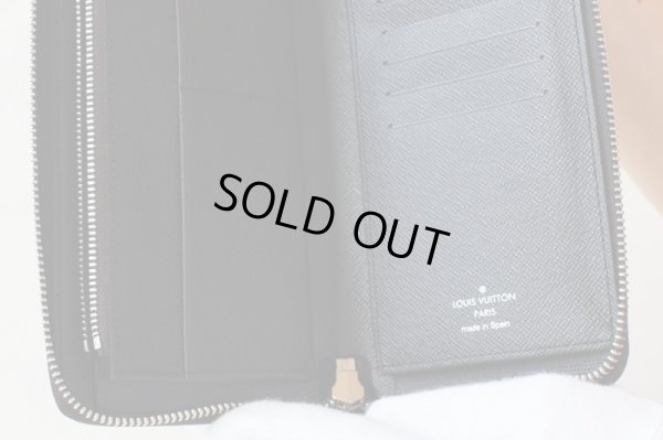 ルイ・ヴィトン ジッピー・ウォレット ヴェルティカル N61207 中身拡大