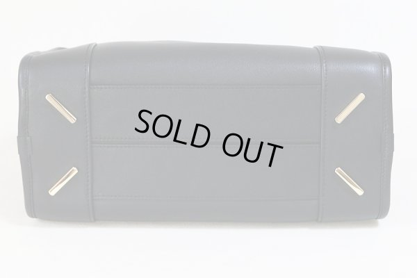 ロエベ アマソナ28 352.03.N03 ブラック/ゴールド金具 底面