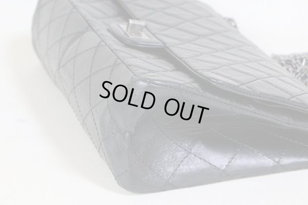 底部に型崩れが見受けられ使用感を感じますが、目立ったダメージのない綺麗な商品です。