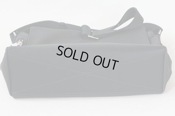 ルイヴィトン　クロス M50443 アスファルトグレー　底