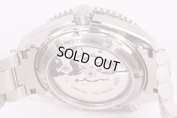 オメガ　プラネットオーシャン　2232.30.42　黒文字盤　裏面拡大