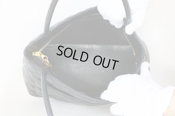 シャネル 復刻トートバック A01804 ブラック/ゴールド金具 中身