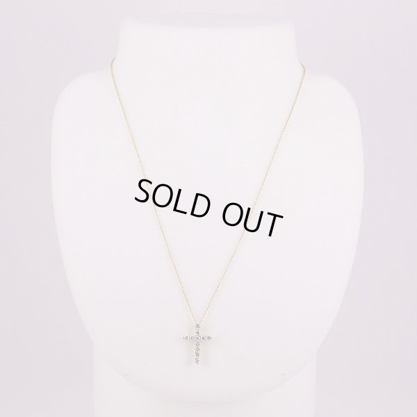 ティファニー　750YG クロスダイアイリペンダントネックレス 2.80g　装着イメージ