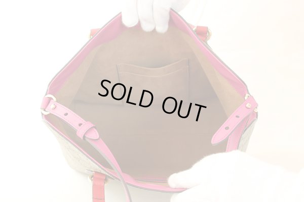 グッチ GGスプリーム トートバック 429147 525040 ベージュ/ハイビスカス/ピンク) 中身