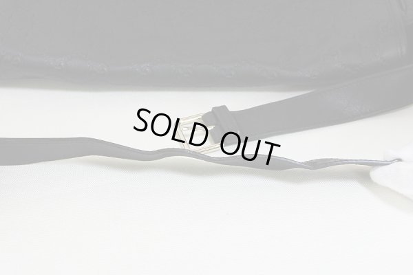 グッチ　ショルダーバック 223665 520981 ブラック　ショルダーのクセ(1)