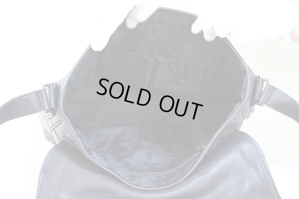 グッチ　ショルダーバック 223665 520981 ブラック　中身