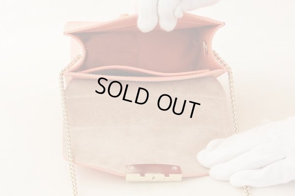 フルラ METROPOLIS クロスボディ ピンク 中身