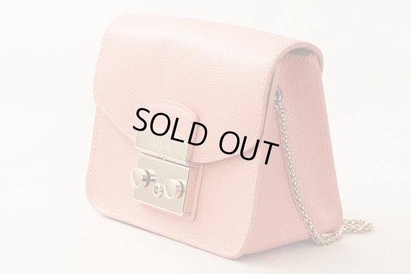 フルラ METROPOLIS クロスボディ ピンク サイド