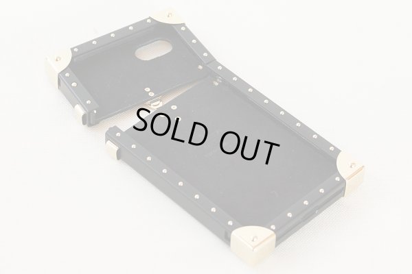 ルイ・ヴィトン　アイ・トランク IPHONE7 M64484　外した状態(2)