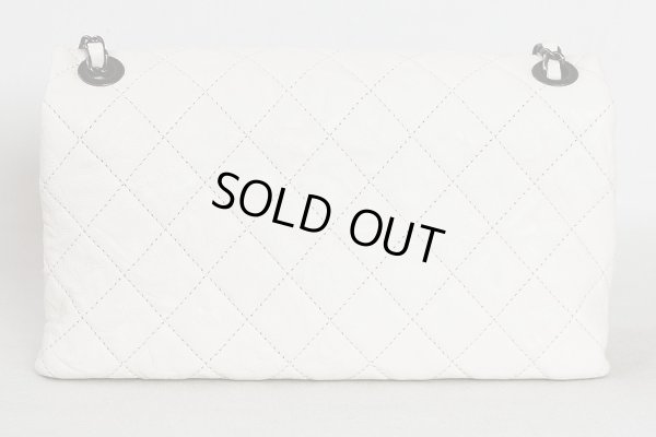 シャネル チェーンショルダーバック アリボリー/ヴィンテージ金具 裏面