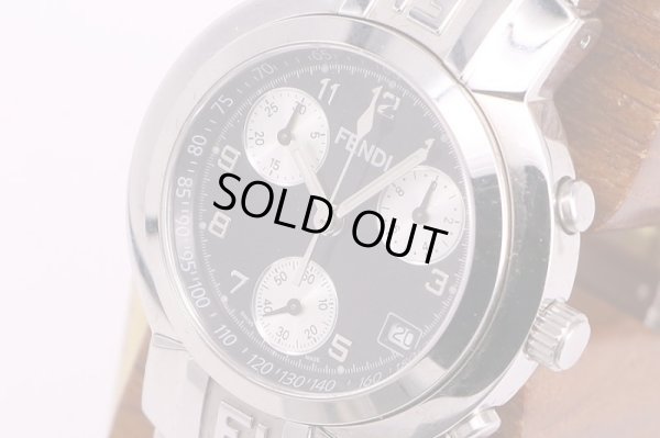 フェンディ　4500L クロノグラフ 黒文字盤　サイド拡大