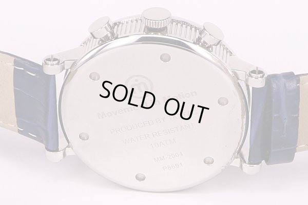 チックタック　ムーブメントインモーション　クロノグラフ　MM2004 紺文字盤　裏面拡大