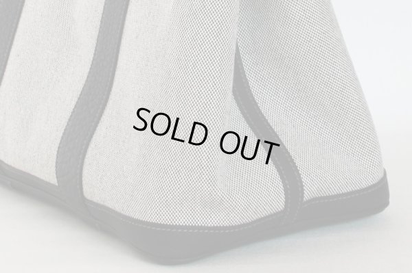 エルメス　ガーデンパーティPM グレー／ブラック／SIV金具　サイド下部