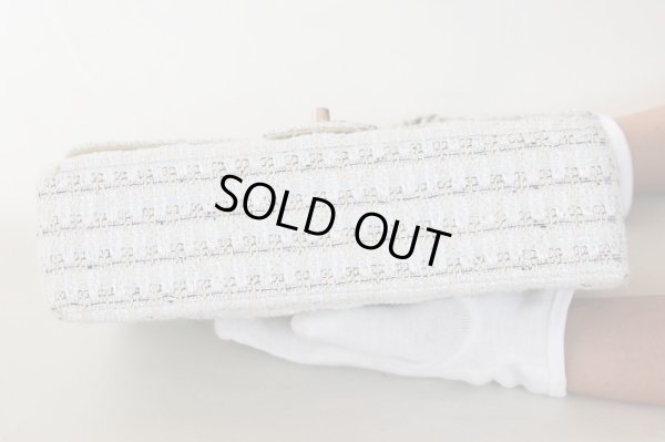 シャネル マトラッセ Wチェーンショルダーバック 白×水色/SIV金具 底