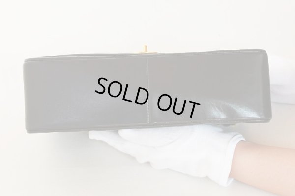 シャネル　マトラッセ チェーンショルダーバック ブラック／ボルドー　底