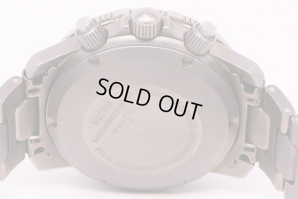 ジン　203Ti　クロノグラフ 黒文字盤　裏面拡大