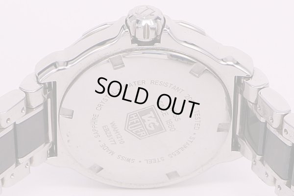 タグ・ホイヤー　フォーミュラー1　WAH1210　黒文字盤　裏面拡大