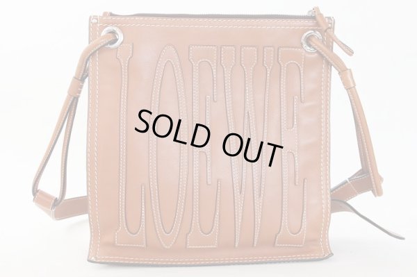 ロエベ ロゴイリショルダーバック キャメル 裏面