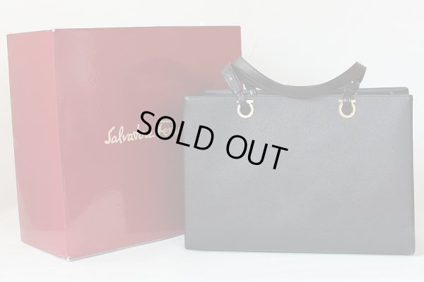 フェラガモ トートバック 21 3370-10 NERO 箱