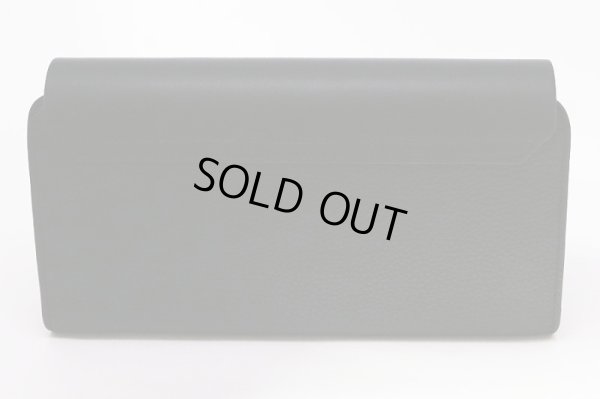 フルラ　バイフォールド ジップウォレット 887994 ブラック　裏面