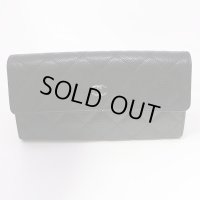 シャネル　ニツ折長財布 A50096 ブラック／ボルドー SIV金具