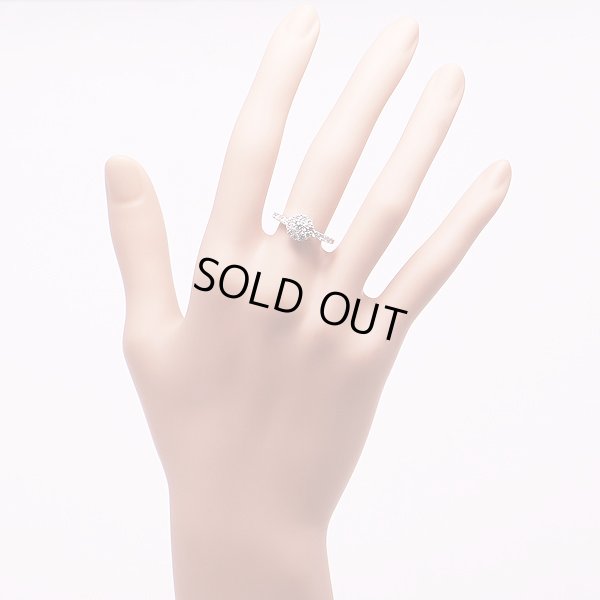 PT900 ダイアイリリング 0.313ct 0.55t 4.00g　装着イメージ