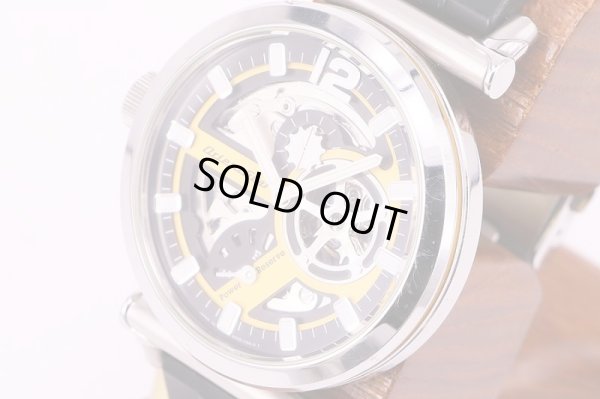 オリエント　レトロフューチャー ロードバイクモデル　WZ0011DK　黒黄文字盤　サイド拡大(1)