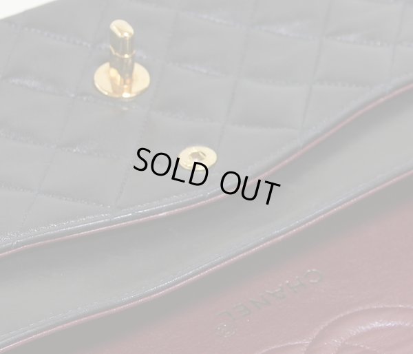 シャネル Wチェーンショルダーバック ブラック/ボルドー 中身