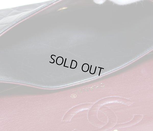 内側に小傷が多数見受けられます。