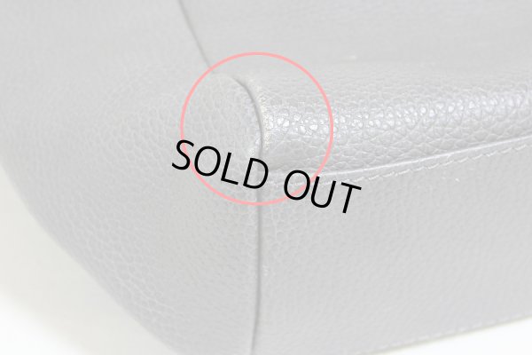 フェラガモ　トートバック FJ-24 9600 グレー／ブラック　角スレ(2)