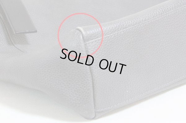 フェラガモ　トートバック FJ-24 9600 グレー／ブラック　角スレ(1)