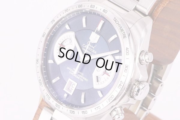 タグホイヤー　グランドカレラ　CAV511F　紺文字盤　サイド拡大