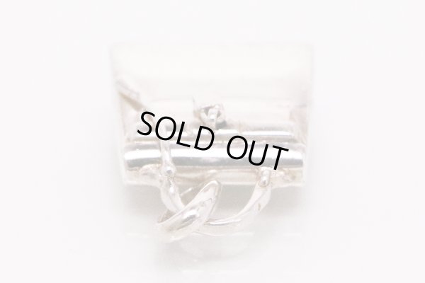 エルメス　ケリーバックモチーフ ピルケース／ペンダントトップ　上部(1)