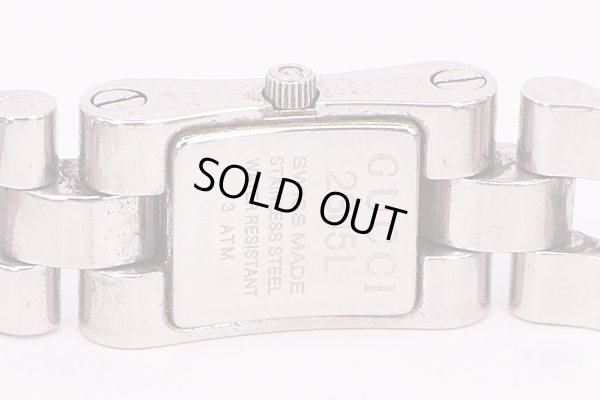 グッチ　GQ2305L　黒文字盤　裏面拡大