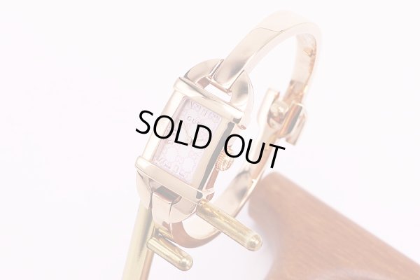 グッチ　GQ6800L　ピンクシェル文字盤　サイド