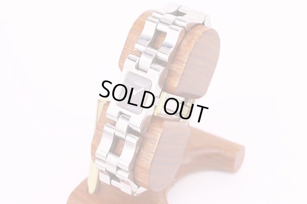 グッチ　GQ2305L　黒文字盤　サイド