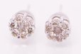 K18WG ダイアイリピアス 0.25ct*2 0.90g　拡大