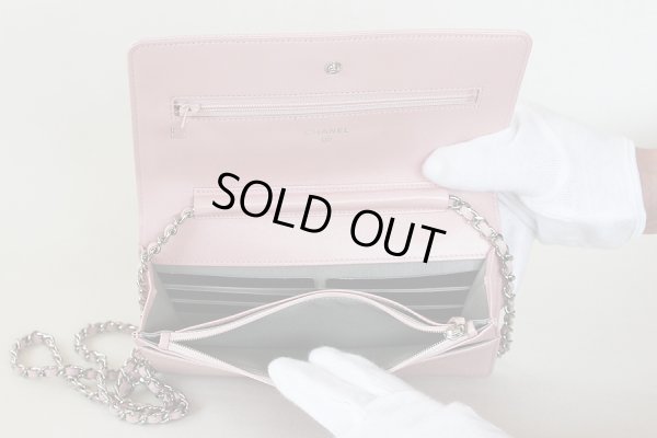 シャネル　チェーンウォレット　A48654　ピンク／SIV金具　中身