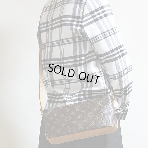 ルイ・ヴィトン トロター M51240 掛けたイメージ