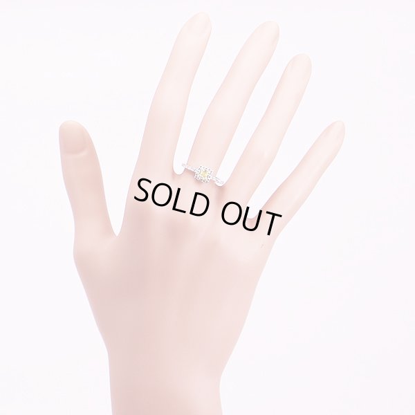 PT900 ダイアイリリング 0.404ct 0.25ct 2.90g　装着イメージ