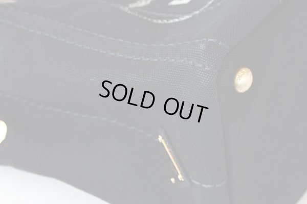 プラダ カナパ トートバック 1BG439 NERO 角に擦れて白くなっている箇所