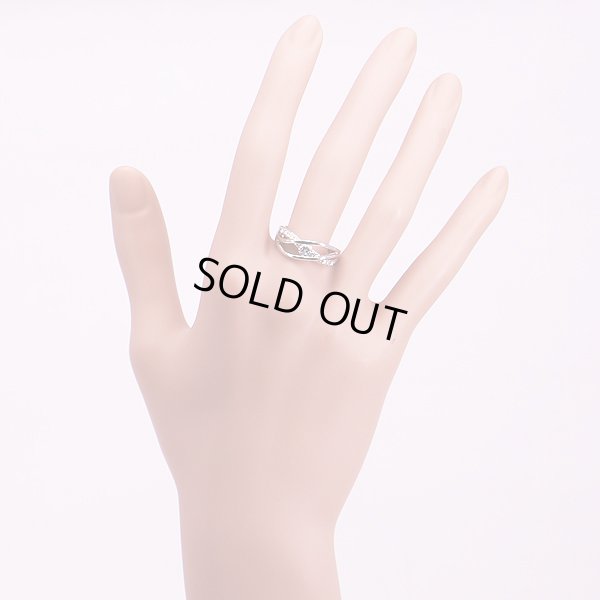 PT900 ダイアイリリング 0.302ct 0.15ct 6.30g　装着イメージ